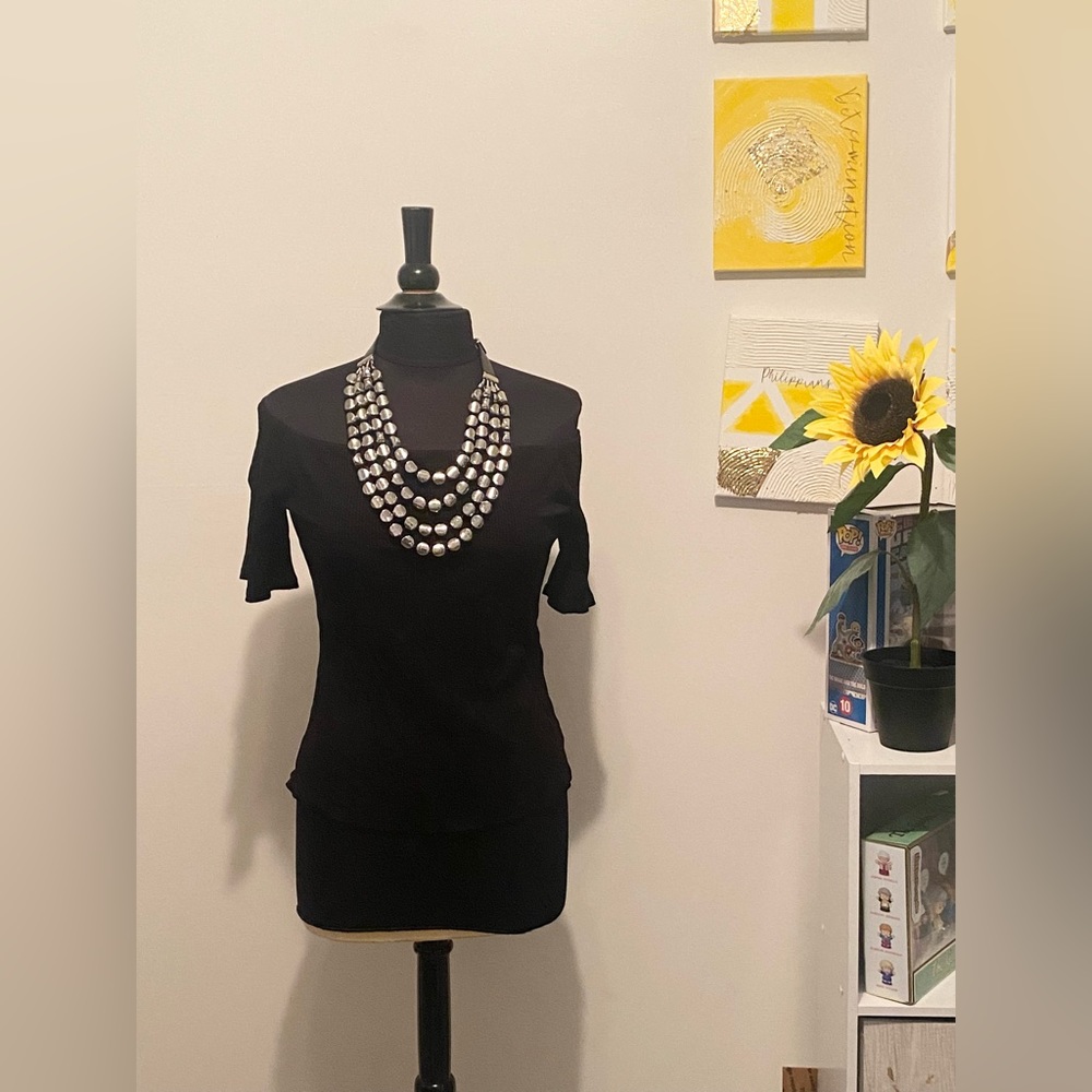 H&M  off the shoulder Top( Accessories Not Included )